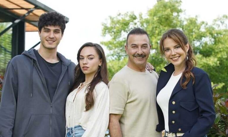 مسلسل من يقع بنفسه لا يبكي الحلقة 15 مترجم